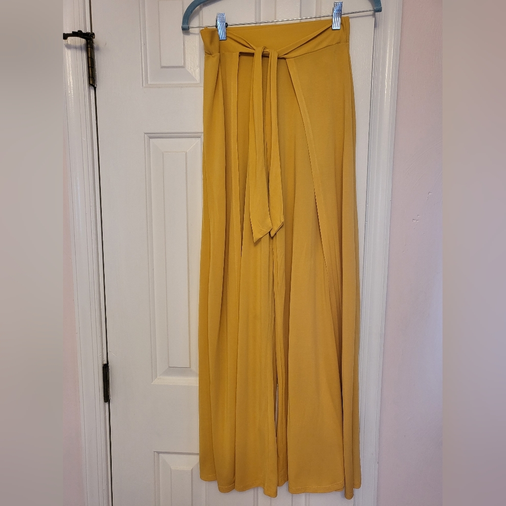 Tie-Waist Wide-Leg Pants